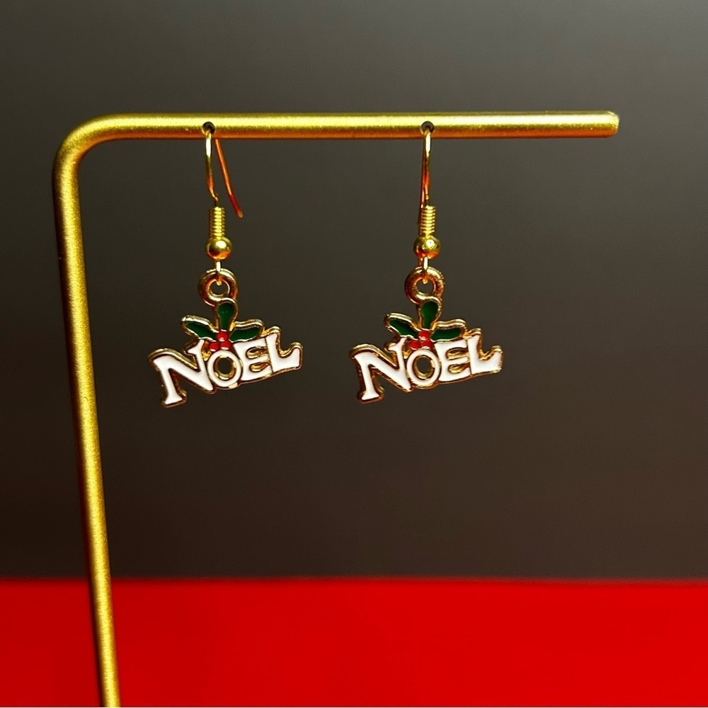 Festive Holiday Theme Christmas Noel Earrings
